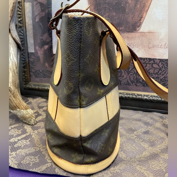 Authentic Vintage Louis Vuitton Bucket PM - Picture 5 of 16